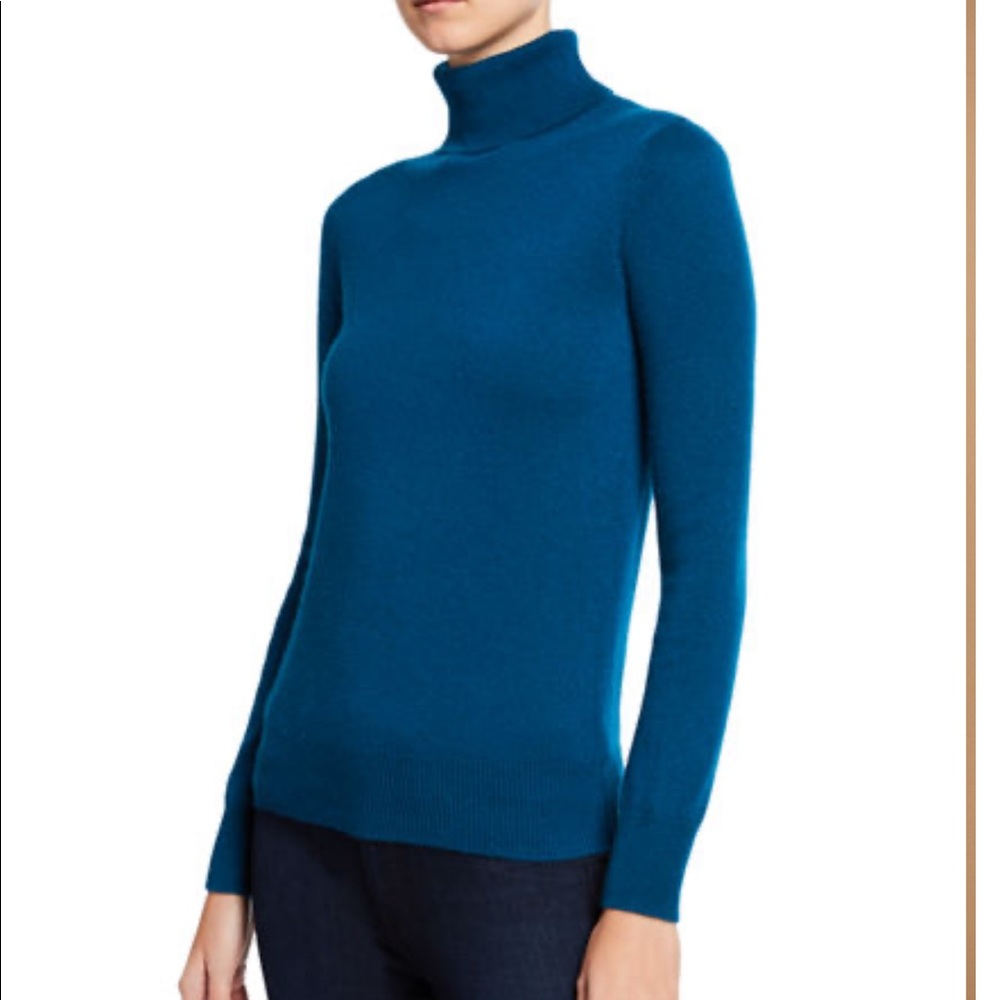 Neiman Marcus Cashmere Turtleneck
